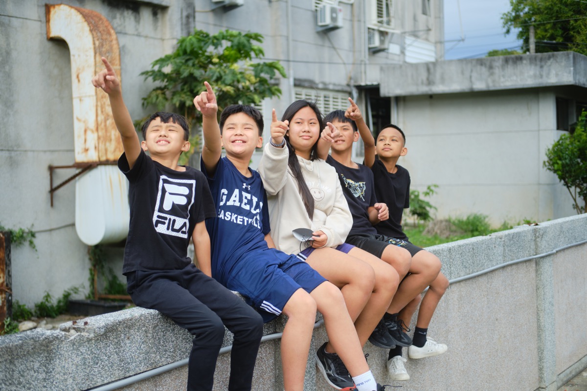 光明國小畢業照（4）