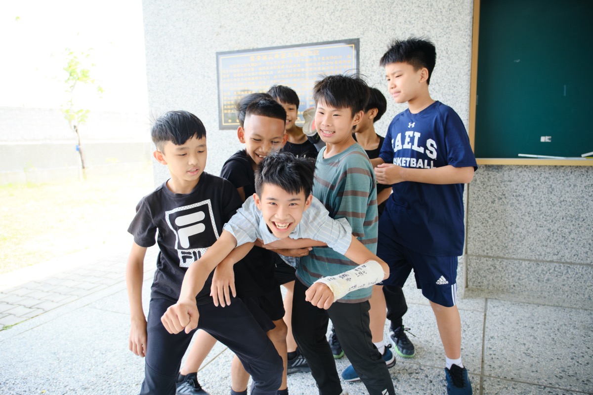 光明國小畢業照（16）